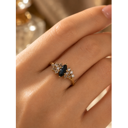 Pre Owned 18ct Sapphire and Diamond Ring ZC8